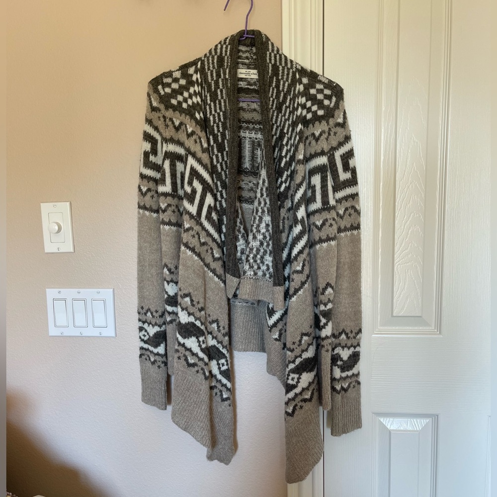 Abercrombie Cardigan